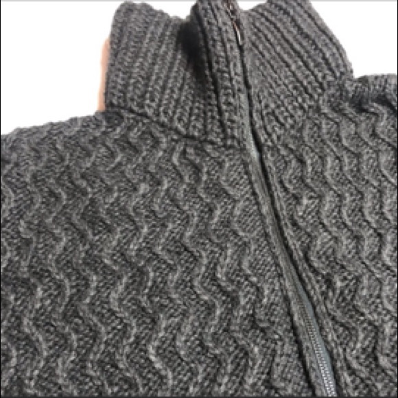 ELSAMANDA SWEATER - Picture 2 of 3